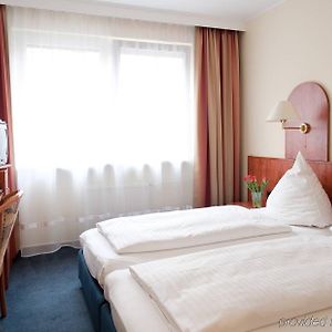 Falk Hotel